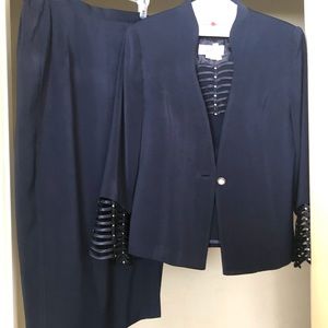 Women’s dressy suit